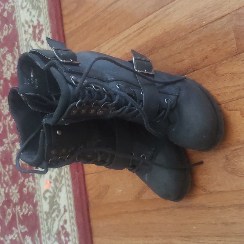 Famous Footwear Boot Heels
